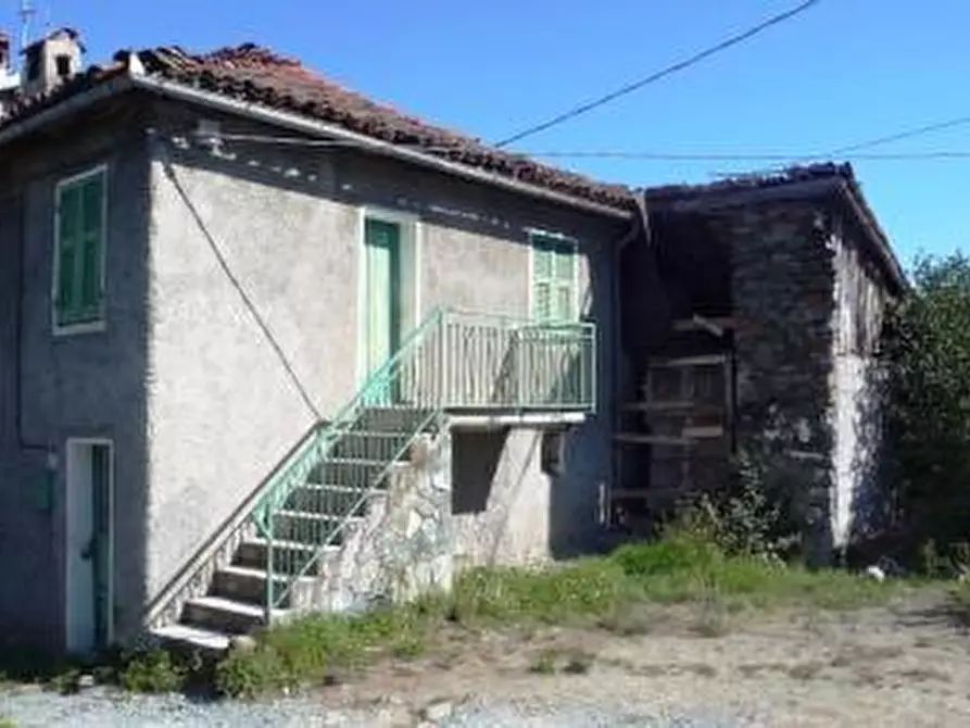 Immagine 1 di Porzione di casa in vendita  a Mioglia