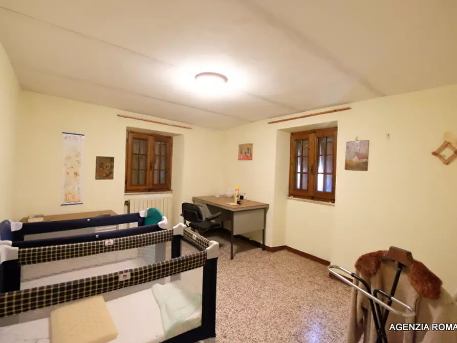 Immagine 21 di Casa semindipendente in vendita  a Pareto