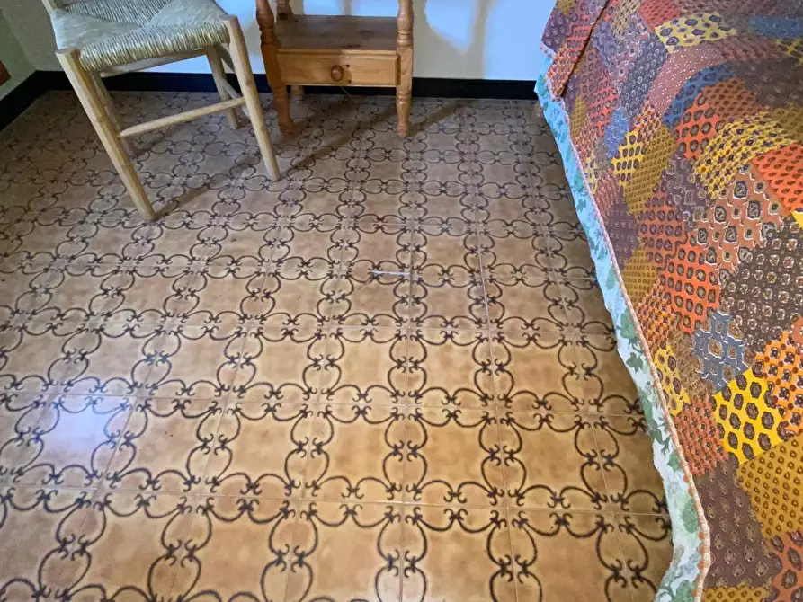 Immagine 9 di Bilocale in vendita  in SP40 71 a Urbe