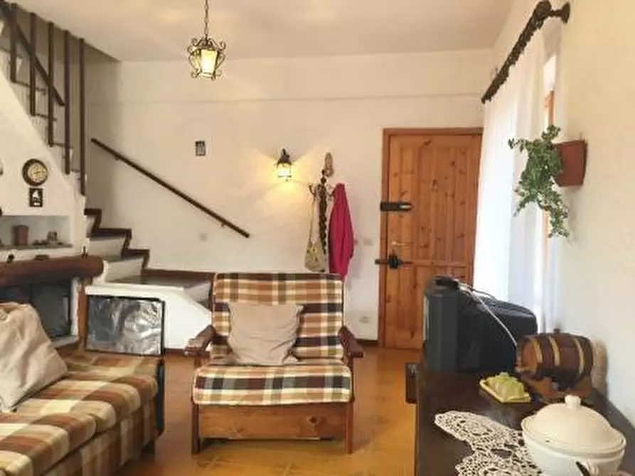 Immagine 3 di Appartamento in vendita  a Urbe