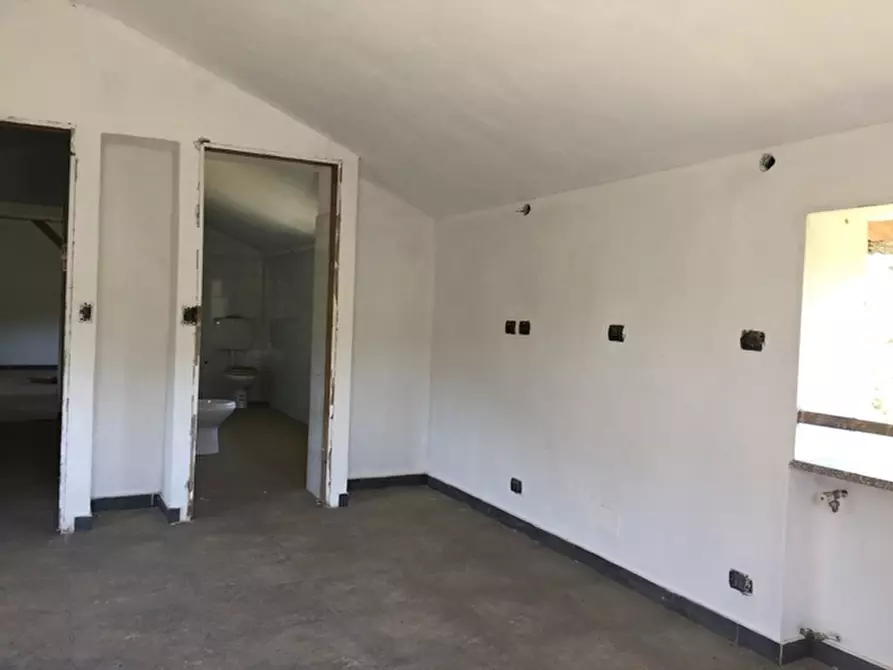 Immagine 37 di Rustico / casale in vendita  a Pontinvrea