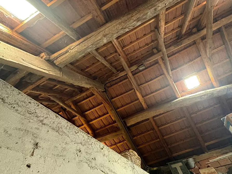 Immagine 43 di Rustico / casale in vendita  in SP216 6 a Pareto
