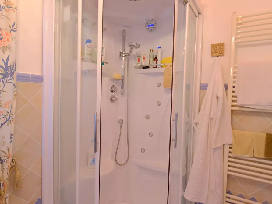 Immagine 40 di Villa in vendita  in Via Bigatti 6 a Pontinvrea