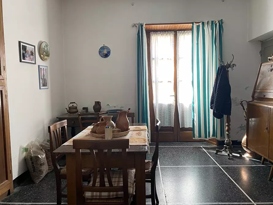 Immagine 23 di Palazzo in vendita  in Via Stefano Ramorino 3 a Urbe