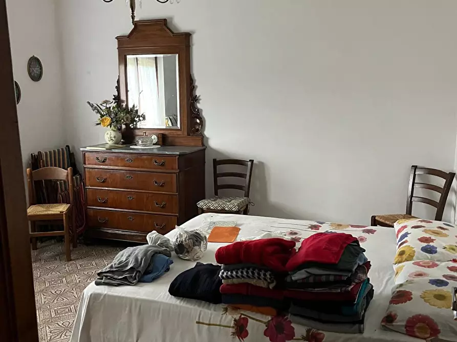 Immagine 8 di Trilocale in vendita  a Tiglieto