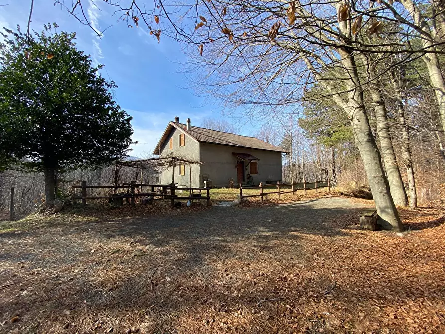 Immagine 13 di Casa indipendente in vendita  a Urbe