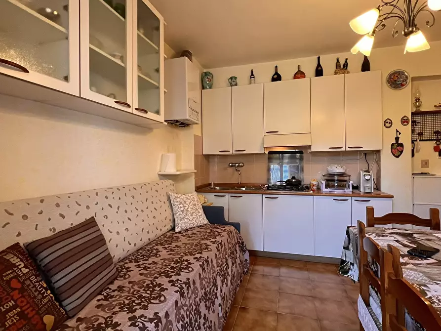 Immagine 3 di Trilocale in vendita  in Via Roma 37 a Pontinvrea