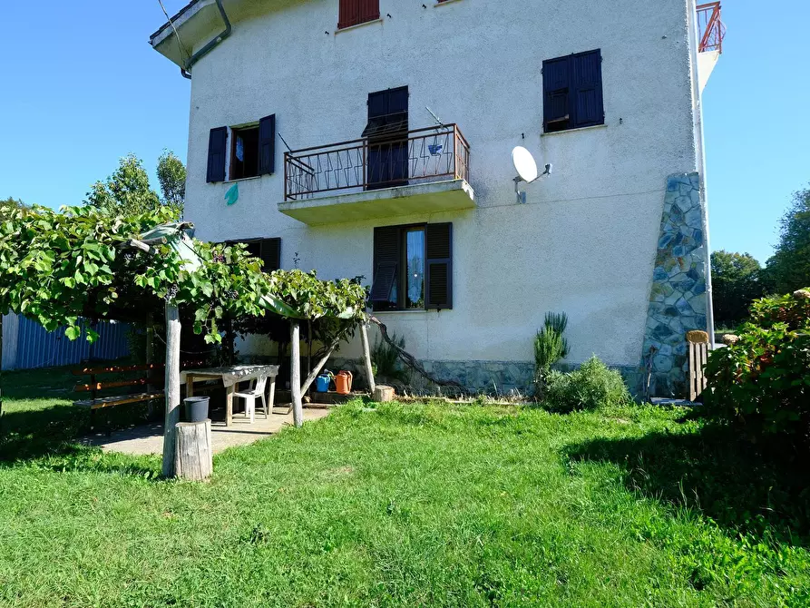 Immagine 6 di Trilocale in vendita  a Sassello