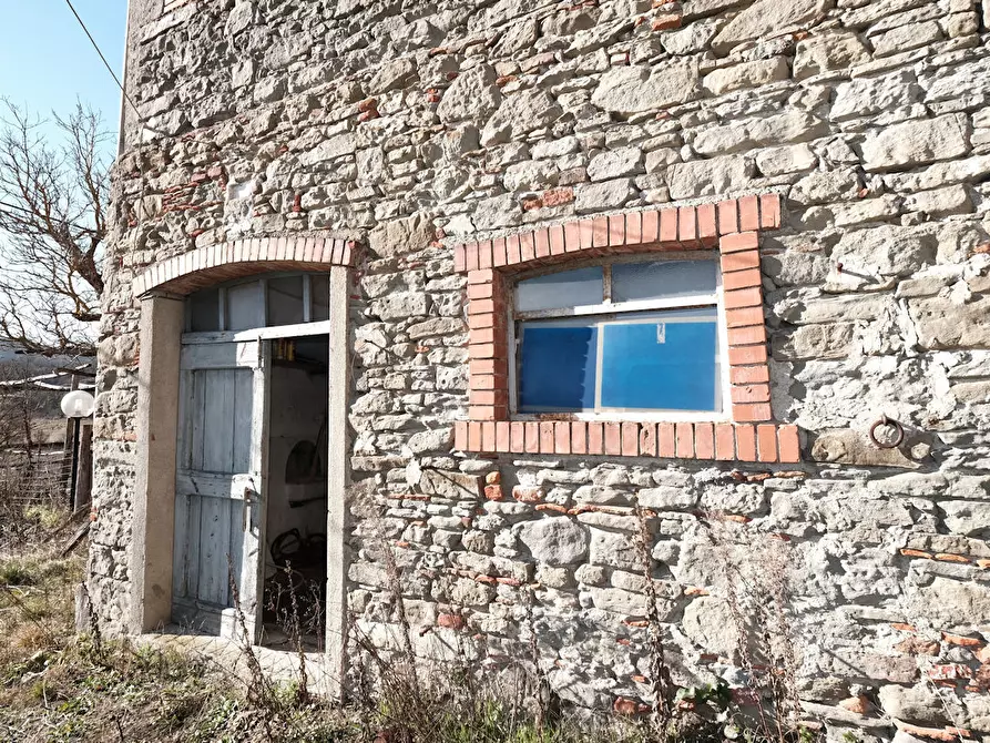 Immagine 36 di Rustico / casale in vendita  in Via Roma 50 a Mioglia