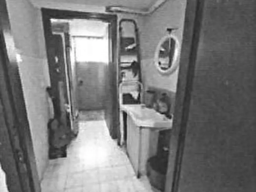 Immagine 6 di Locale commerciale in vendita  in Corso Giulio Cesare 39 bis/E a Torino