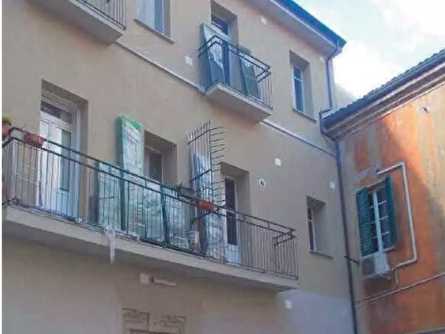 Immagine 1 di Pentalocale in vendita  in Via Zenone 11 a Tortona