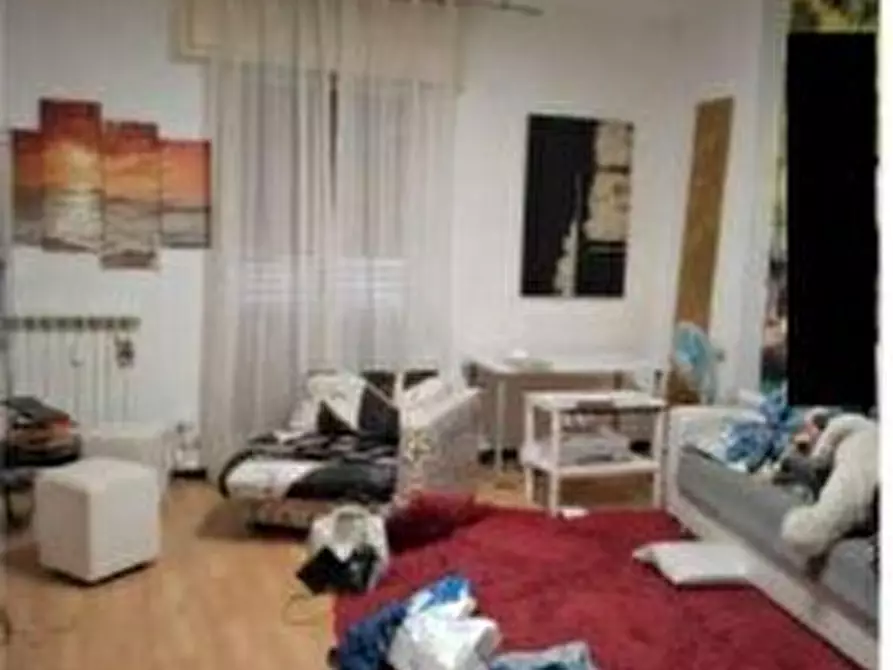 Immagine 4 di Pentalocale in vendita  in Via Mignone 13B a Savona