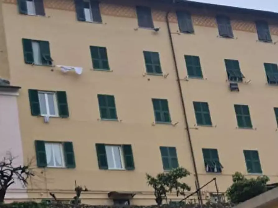 Immagine 1 di Quadrilocale in vendita  in Salita Chiapparolo 13A a Genova