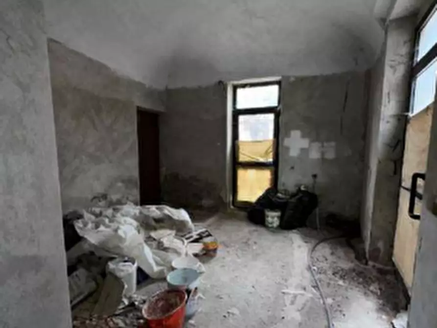 Immagine 4 di Locale commerciale in vendita  in Corso Galileo Ferraris 21 a Trino Vercellese