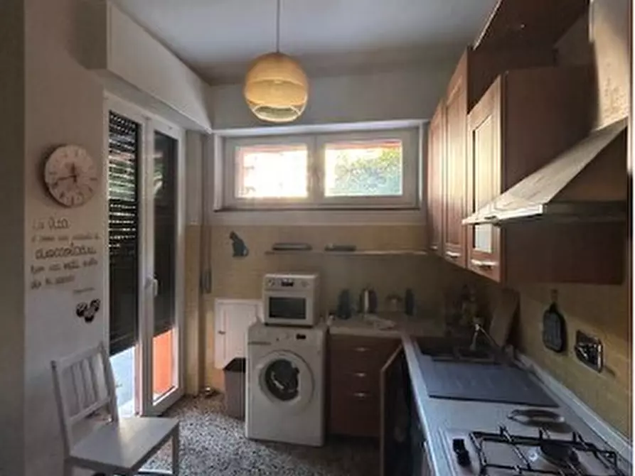 Immagine 6 di Pentalocale in vendita  in Via Lodovico Calda 3 a Genova