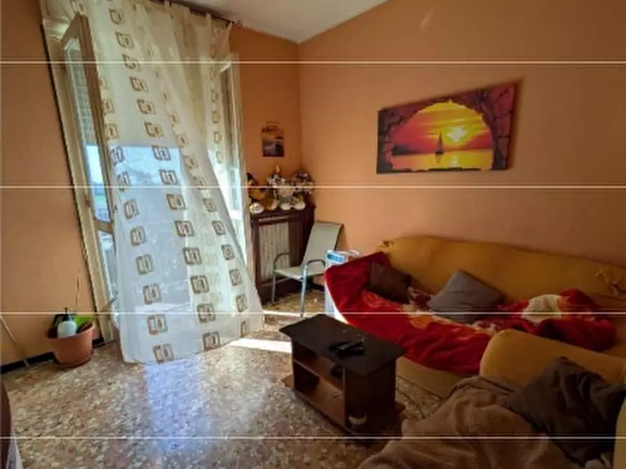 Immagine 4 di Pentalocale in vendita  in Corso Genova 50 a Carbonara Scrivia