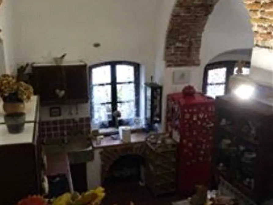 Immagine 5 di Quadrilocale in vendita  in Via Caprazoppa 26 a Finale Ligure