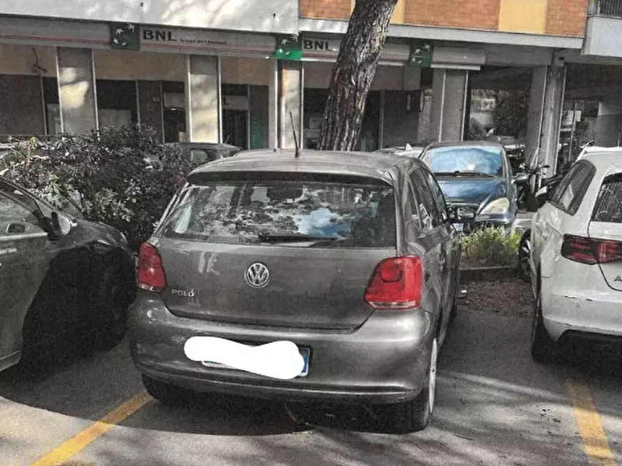 Immagine 1 di Garage in vendita  in Via Luigi Gherzi snc a Genova