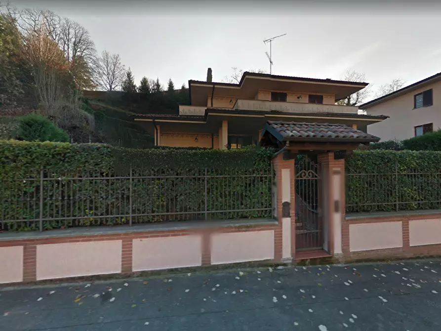 Immagine 14 di Villa in vendita  in Via Rinarolo 39 a Tortona