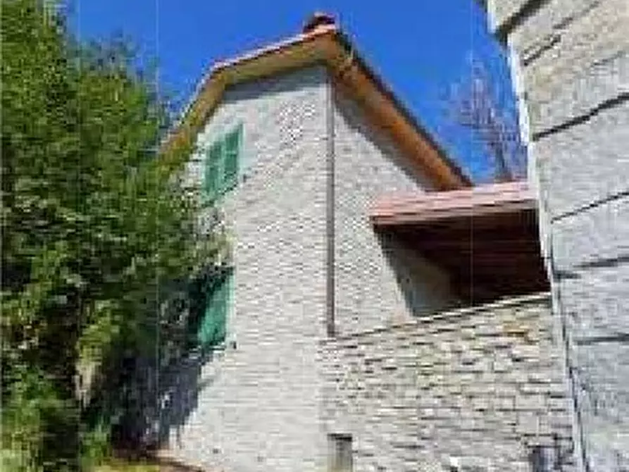 Immagine 1 di Villa in vendita  in Via Dercogna 24 a Davagna