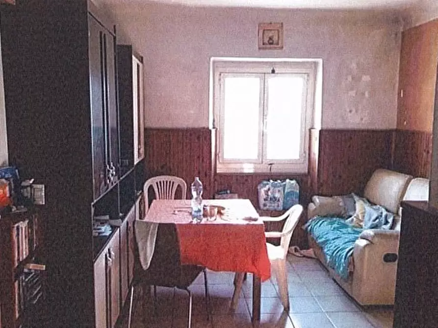 Immagine 4 di Pentalocale in vendita  in Via Pino di Murta 9 a Genova