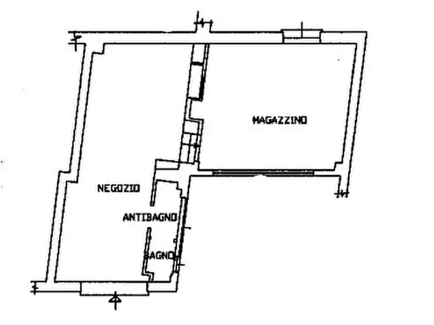 Immagine 2 di Locale commerciale in vendita  in Via Giacinto Macciò 9 a Busalla