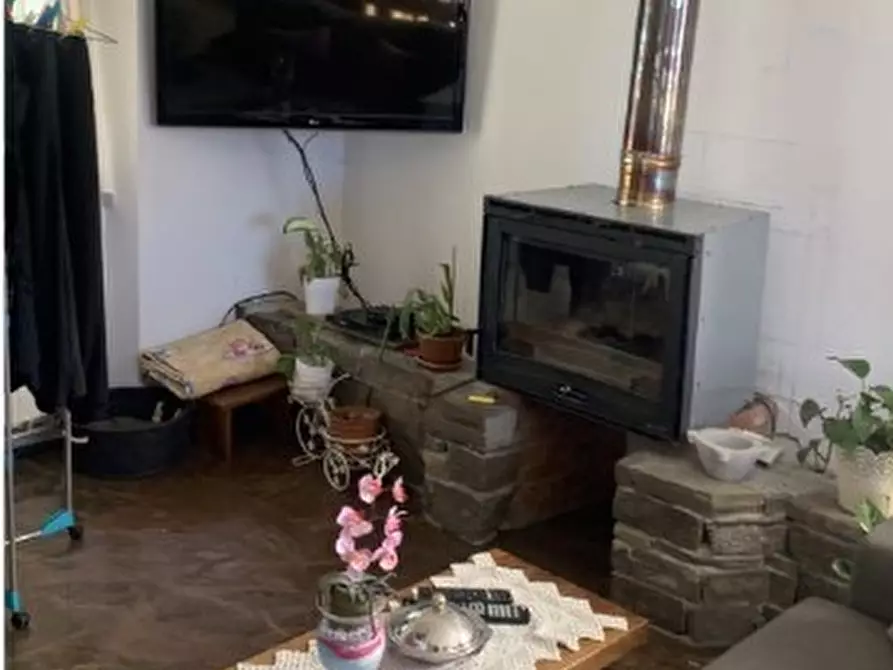 Immagine 6 di Pentalocale in vendita  in Via Castoglio 12 a Zeri