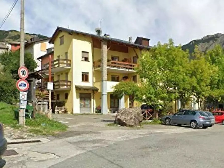 Immagine 10 di Quadrilocale in vendita  in Località Roncolongo 1 a Santo Stefano D'aveto