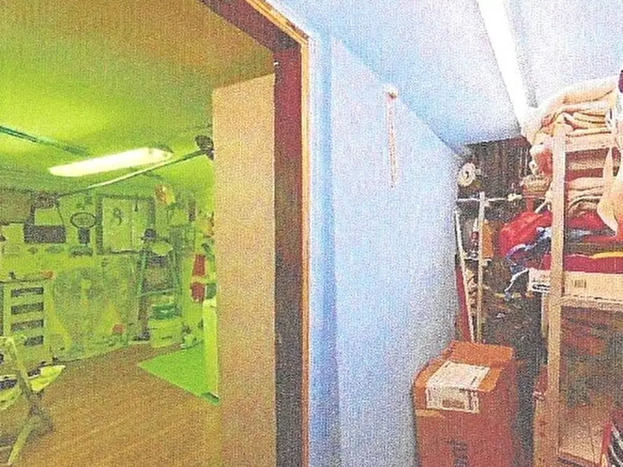 Immagine 3 di Villa in vendita  in Via della Torre 113 a Imperia