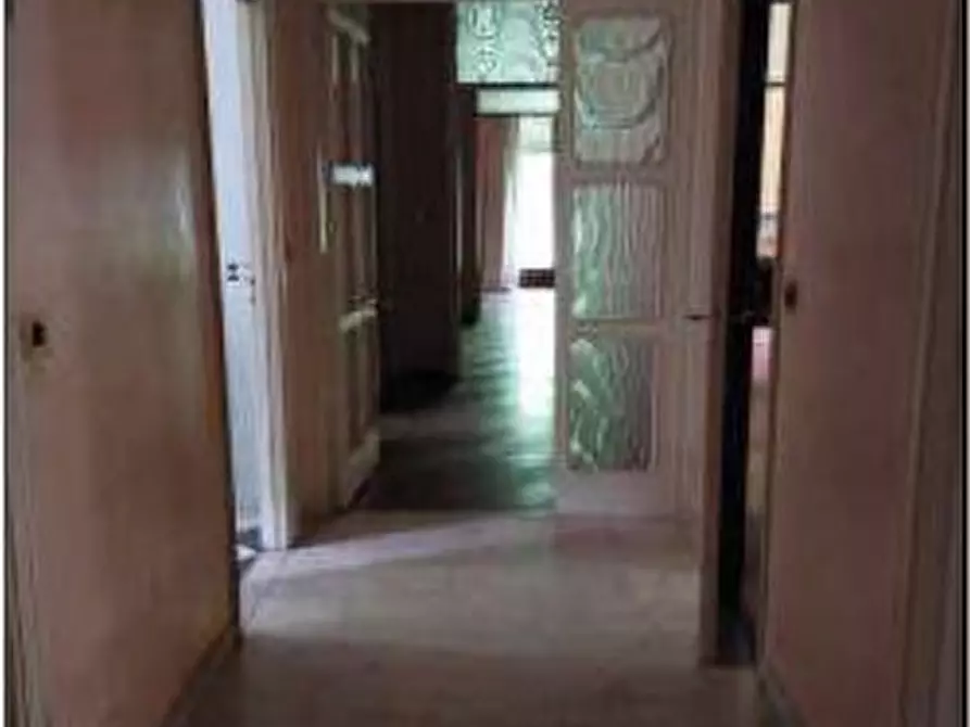 Immagine 3 di Pentalocale in vendita  in Strada Vicinale del Nobile 91 a Torino