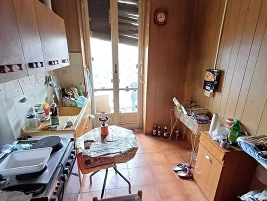 Immagine 3 di Pentalocale in vendita  in Via Beaulard 42 bis a Torino