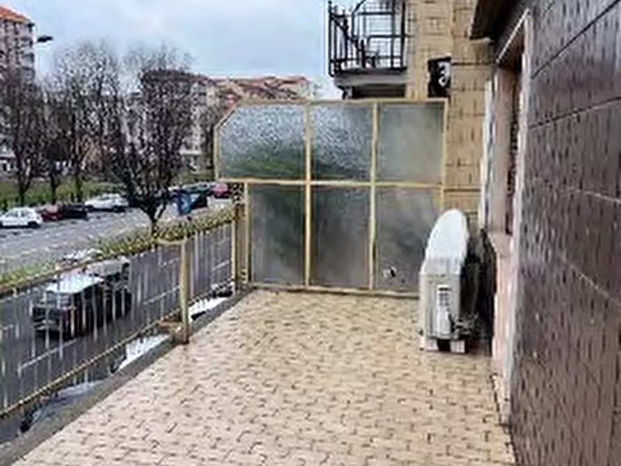 Immagine 9 di Pentalocale in vendita  in Via Sandro Botticelli 35 a Torino