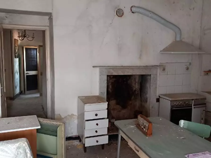 Immagine 4 di Terratetto in vendita  in Piazza della Chiesa 12 a Ortonovo