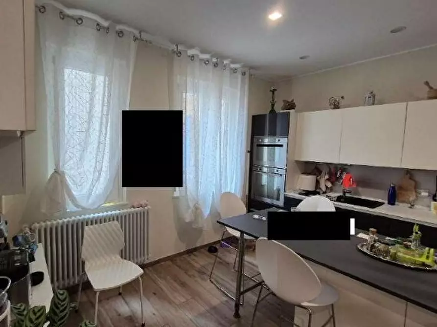 Immagine 3 di Quadrilocale in vendita  in Via Amalfi 5 a Savona