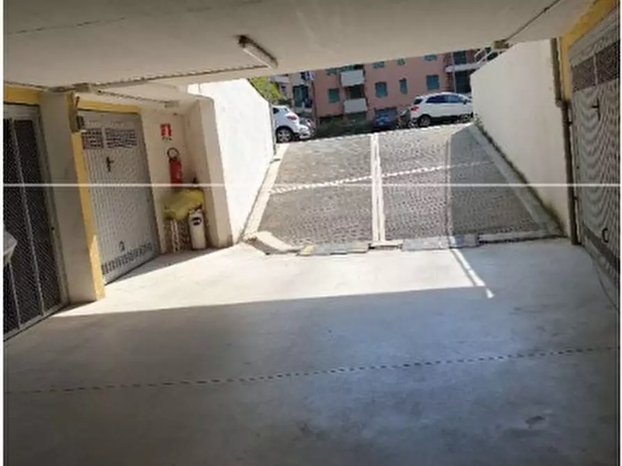 Immagine 1 di Garage in vendita  in Via Palermo snc a Sestri Levante