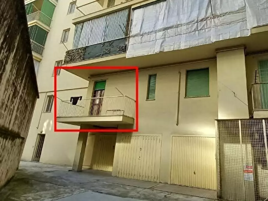 Immagine 8 di Pentalocale in vendita  in Via Cesare Lombroso 25 a Alessandria