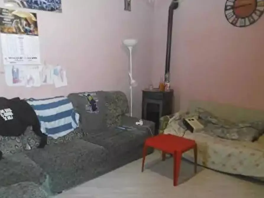 Immagine 5 di Pentalocale in vendita  in Frazione Ponzone 55 a Valdilana