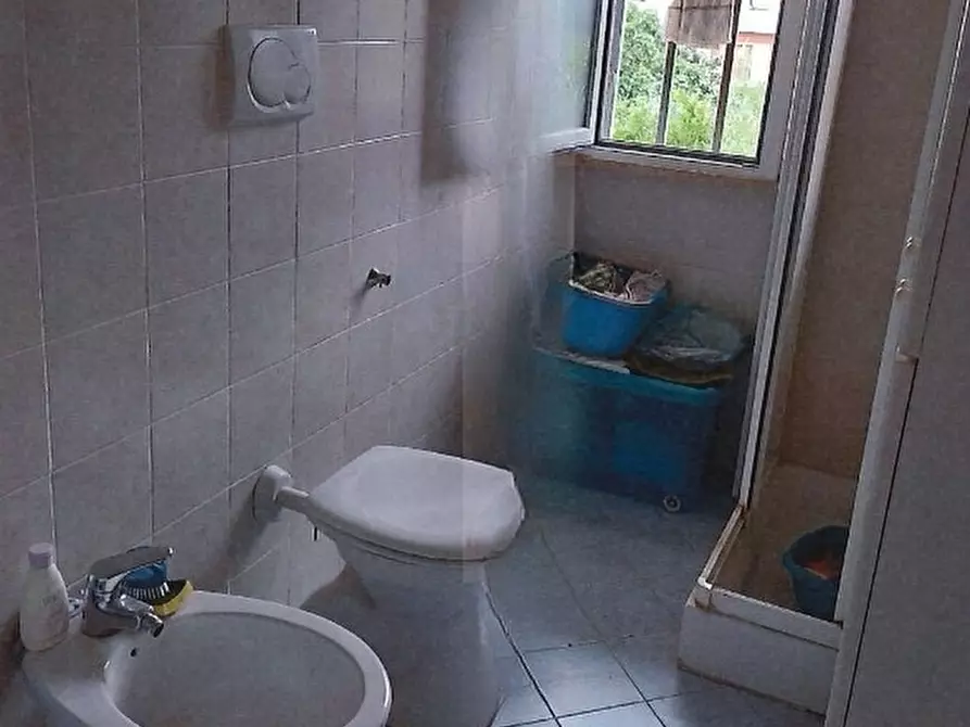 Immagine 7 di Bilocale in vendita  in Piazza Camillo Sbarbaro 16 a Spotorno