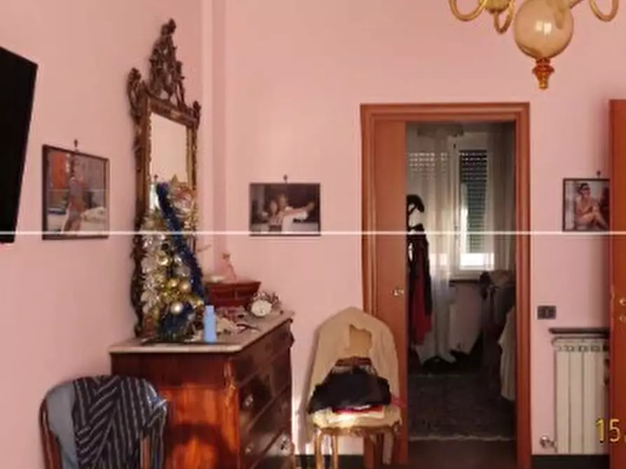 Immagine 4 di Pentalocale in vendita  in Via Dino Col 10 a Genova