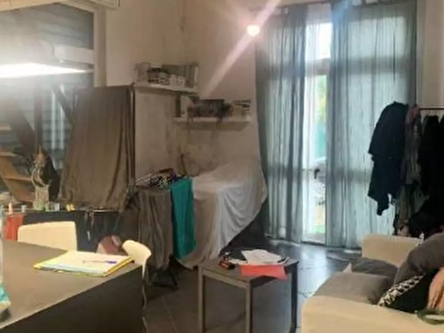 Immagine 3 di Bilocale in vendita  in Via Stefano Castagnola 12F a Genova