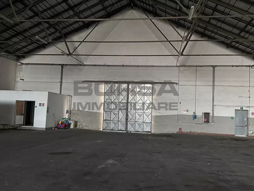 Immagine 5 di Magazzino in vendita  in Via Salvatore Orlando 10 a Livorno