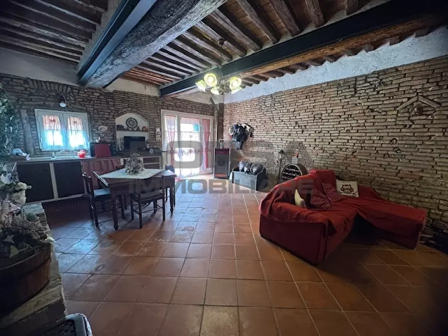 Immagine 11 di Bilocale in vendita  in Via  trento e trieste a Fauglia