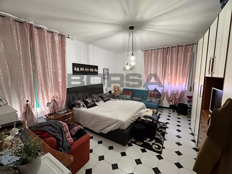 Immagine 6 di Trilocale in vendita  in Via Giovanni Giolitti 2 a Livorno