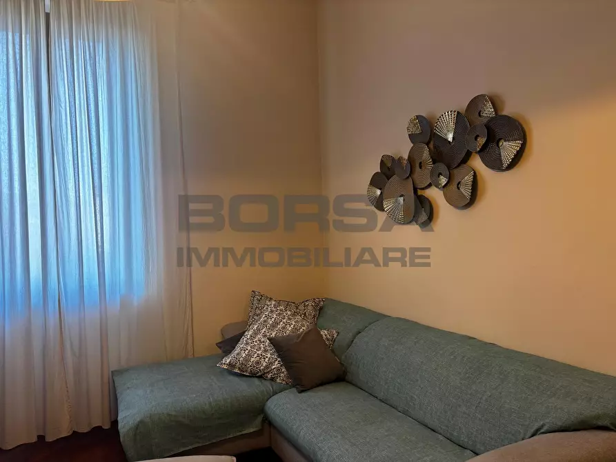 Immagine 14 di Trilocale in vendita  in Viale Giosuè Carducci 47 a Livorno