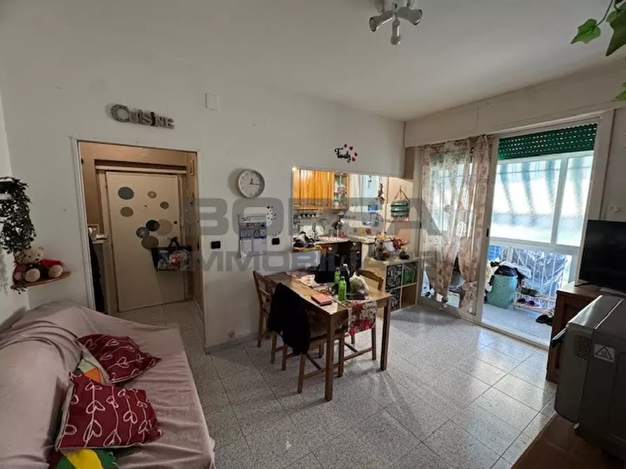 Immagine 1 di Trilocale in vendita  in Via Giovanni Giolitti 2 a Livorno