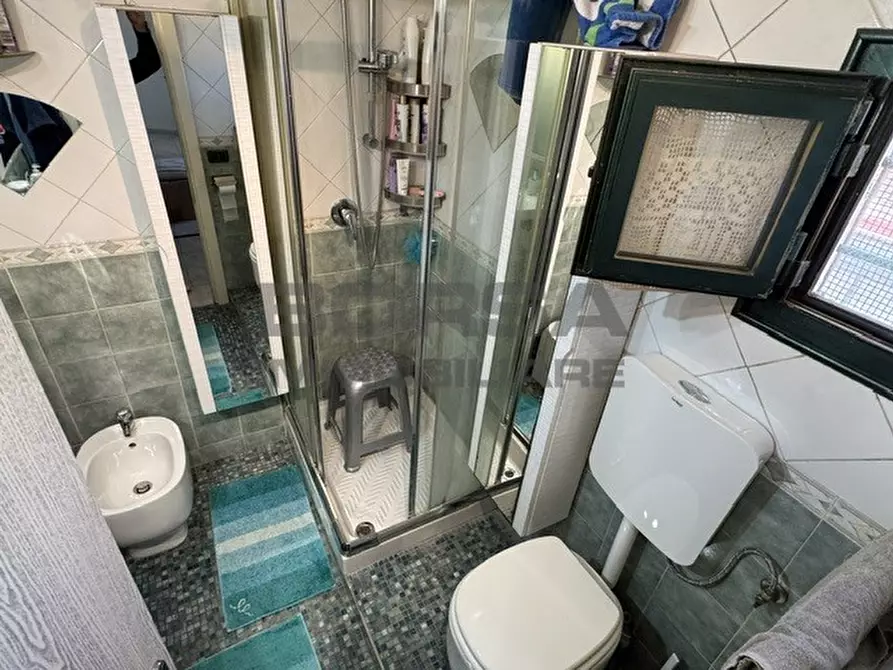 Immagine 13 di Bilocale in vendita  in Via Serristori 4 a Livorno