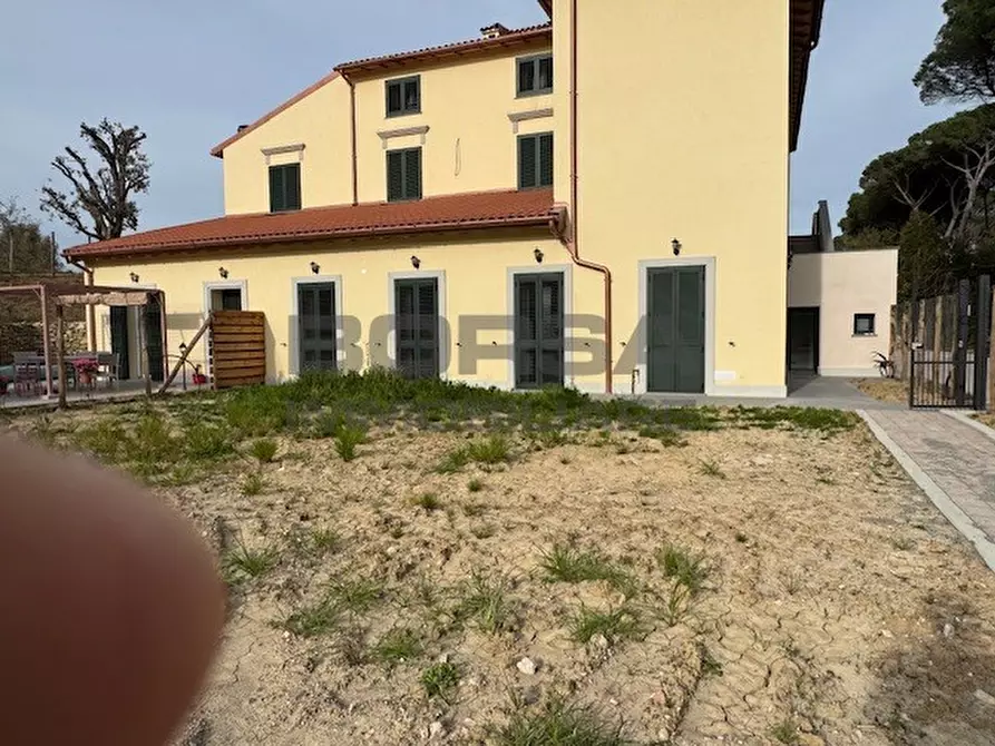 Immagine 1 di Appartamento in vendita  in Via delle Sorgenti 402 a Livorno