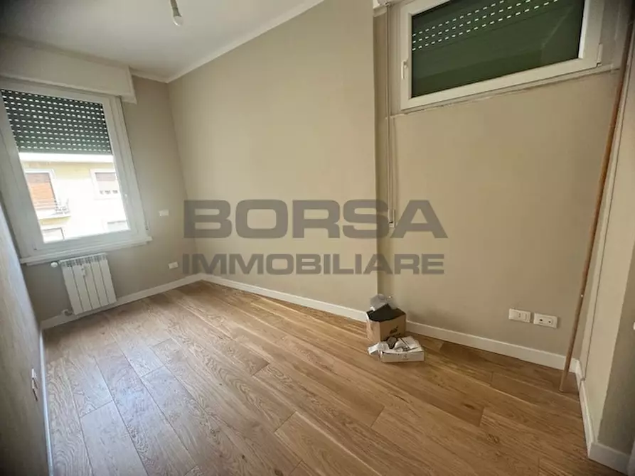 Immagine 18 di Pentalocale in vendita  in Via Baciocchi 2 a Livorno