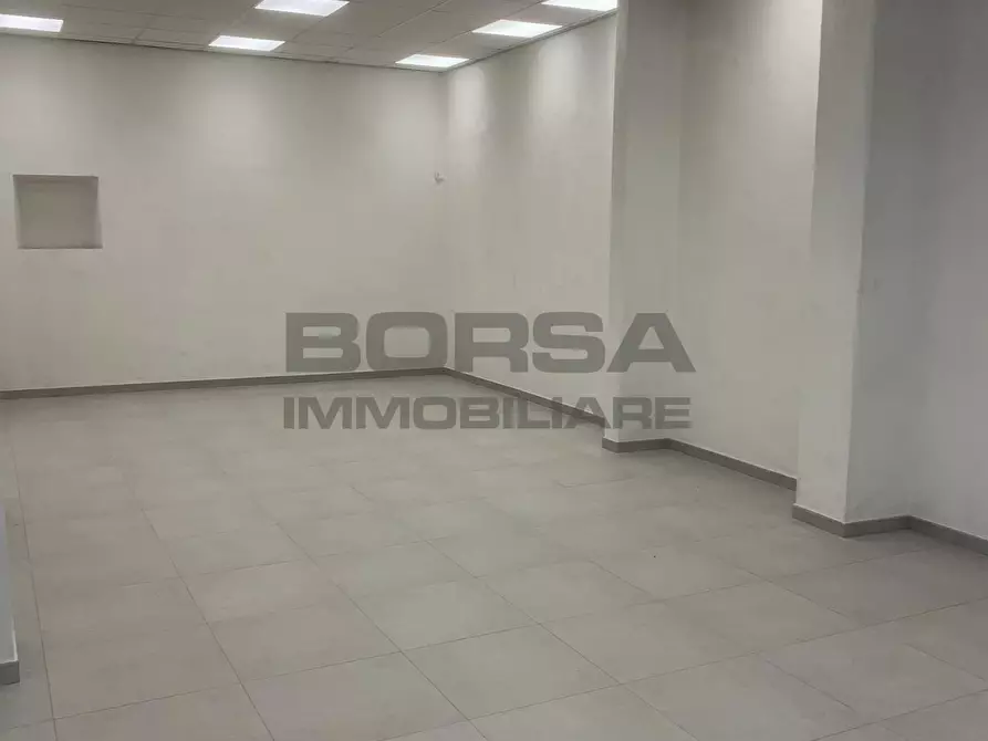 Immagine 13 di Capannone industriale in vendita  in Via Buontalenti 10 a Livorno