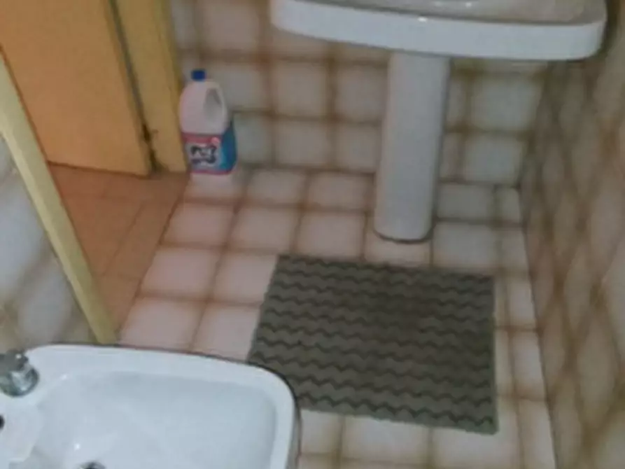 Immagine 11 di Casa indipendente in vendita  a Ragusa